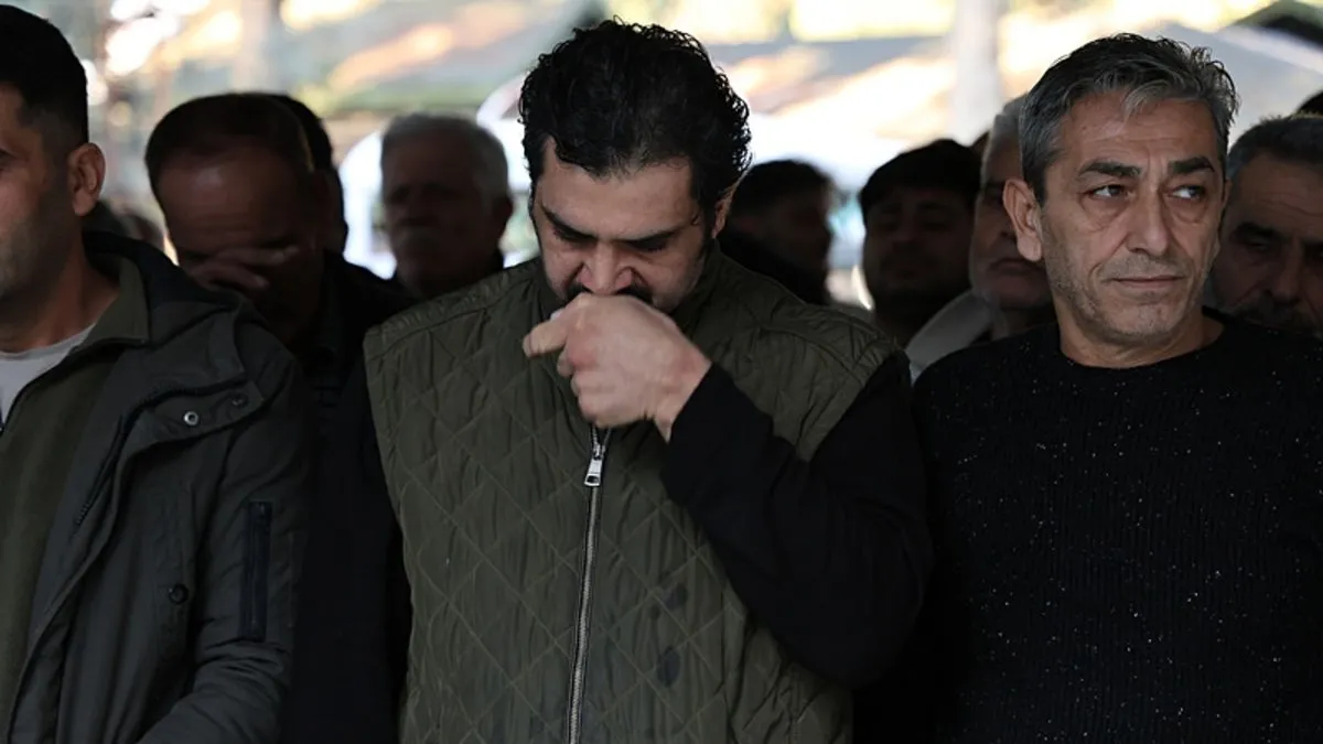 Babasını kaybetmişti! Bayhan bir ay sonra ilk kez görüntülendi: Baba acısı dinmiyor